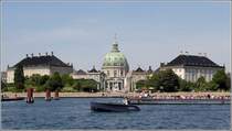 Kopenhagen. Schloss Amalienborg vom Wasser aus betrachtet. 04.06.2016