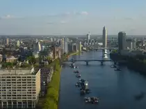 Blick �ber die Themse mit der anliegenden  City of London , 16.05.2015.