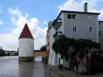 Schaiblingsturm am Inn zu Passau, anl�sslich eines Wasserhochstandes des Alpenflusses; 160610