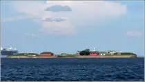 Kopenhagen. Die Zufahrt zum Hafen wird durch die k�nstliche Insel Trekroner mit dem darauf befindlichen Fort bewacht. Mit dem Bau wurde 1797 begonnen. 02.06.2016