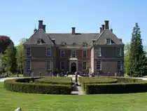 Kasteel Slangenburg, erbaut im sp�ten Mittelalter, im 17. Jahrhundert barockisiert, seit 1945 Kloster (08.05.2016)