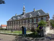 Buren, Koninklijk Weeshuis, erbaut ab 1613 durch Maria von Nassau, Architekt Adrian Frederick van Oudendijck (09.05.2016)