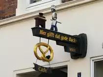 Zunftschild einer (ehemaligen) Bckerei; Wismar, Lbsche Strae; 01.11.2015
