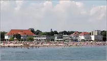L�beck. Blick von der Nordermole zur Strandpromenade von Travem�nde. 05.06.2016