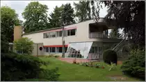 L�bau. Das Haus Schminke wurde 1933 als Wohnhaus f�r den Nudelfabrikanten Schminke errichtet. Entworfen wurde es von Hans Scharoun. Es ist eines der wichtigsten Wohnh�user des  Neuen Bauens . Eine Besichtigung mit F�hrung ist �u�erst empfehlenswert. 22.06.2016