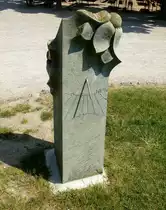 Freiburg, eine Sonnenuhr auf dem Gel�nde des Tiergeheges am Mundenhof, Juni 2014 