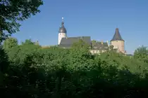 Blick auf das Altenburger Schloss vom Schlossgarten aus Zu sehen sind der aus dem 12. Jahrhundert stammende Hausmannsturm (links) und der Flasche (rechts), welche um das Jahr 1000 entstand. (24.06.2016)
