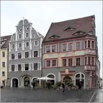 G�rlitz. An der Nordseite des Untermarktes ist das Geb�ude der Ratsapotheke zu sehen. Es ist das Eckhaus zur Petersstra�e. 20.06.2016