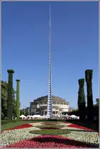 Breslau. Im Zentrum des Messegel�ndes steht die 1911-1913 errichtete Jahrhunderthalle. Sie geh�rt zum UNESCO-Weltkulturerbe. Davor steht die 1948 aufgestellte, 100 m hohe Nadel. 23.06.2016