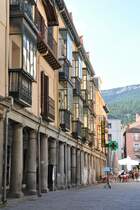 SAN LORENZO DE EL ESCORIAL (Provincia de Madrid), 01.10.2015, Blick in die Calle Reina Victoria