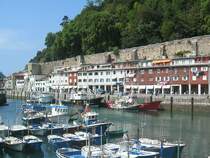 Der Fischereihafen von San Sebastian im September 2004.