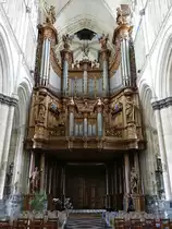 St. Omer, Orgel in der Kathedrale Notre Dame, erbaut 1717 durch die Orgelbauer 
Thomas und Jean-Jacques Desfontaines (14.05.2016)