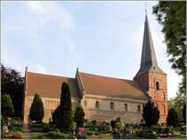 St.Hippolyt in Nordenham-Blexen ist im 11. bis 14. Jahrhundert entstanden. 28.05.2016