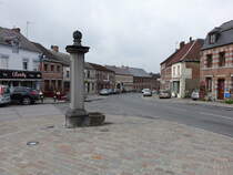 Pranger an der Grande Rue von Maroilles (16.05.2016)