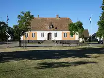 Skan�r, historisches Rathaus am Marktplatz, erbaut 1777 durch Freiherr Carl Fredrik 
Adelcrantz (11.06.2016)