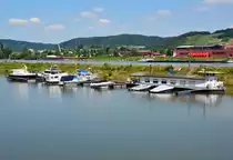 Bootsanleger am Rhein-Seitenarm in Brohl-L�tzing (linksrheinisch) - 19.07.2016