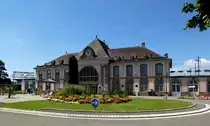 Saint-Louis, das Bahnhofsgeb�ude von der Stra�enseite, juli 2016