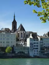 Basel, Blick �ber den Rhein zur Kirche St.Martin, April 2015
