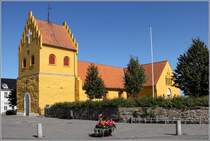 Allinge kirke entstand um 1500 als Kapelle und wurde 1896 zur Kirche ausgebaut. 27.08.2016