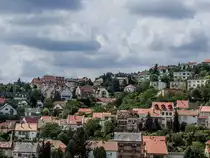 P�cs, Wohngebiet an der Seite des Mecsek Berges. Foto: Mai 2016.