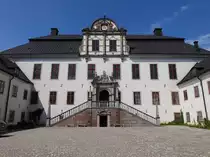Schloss Tid�, erbaut im 17. Jahrhundert durch Axel Oxenstierna, im Schloss gibt es ein Spielzeugmuseum mit 30 000 Objekten (15.06.2016)