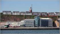 Helgoland. Das Hotel  atoll ocean resort  hat am 31. Oktober 2012 seinen ffentlichen Hotelbetrieb eingestellt. Fr 10 Jahre ist das Haus komplett an den Windparkbetreiber Wind MW vermietet worden. 31.08.2016
