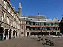 Den Haag, Binnenhof, mittelalterlicher Gebudekomplex mit Sitz der niederlndischen Regierung (24.08.2016)