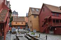 BERGEN (Fylke Vestland, bis 31.12.2019 Fylke Hordaland), 10.09.2016, mitten im alten Hanseviertel, das bereits seit 1979 zum UNESCO-Weltkulturerbe zhlt 