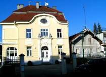  Reich u. schn bzw. arm u. hsslich  knnte man diesen Zustand bezeichnen! 071229