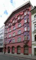 Ljubljana, Jugendstilgeb�ude mit auff�llig gestalteter Fassade, 1921 vom Architekt Ivan Vurnik geschaffen, beherbergt die Genossenschaftsbank, Juni 2016