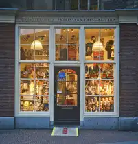 Kleines Gesch�ft an der Nieuwe Kerk in Amsterdam. Aufnahe: 3. Januar 2017.