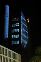 02.10.2016 B�roturm in G�ppingen, anl�sslich eines Lichtkunstfestival's angestrahlt