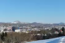 06.01.2017 Eisiger Winter unterhalb den  Drei Kaiser Bergen  Im Vordergrund die Kreisstadt G�ppingen