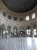 Vaux-le-Vicomte, Salle  l'Italienne im Schloss mit sechzehn kuppeltragende Figuren (10.07.2016)