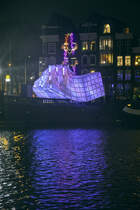 Lichtkunst Eye Beacon an der Amstel in Amsterdam. Aufnahme: 3. Januar 2017.