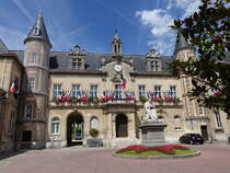 Rathaus von Melun, erbaut 1840 (10.07.2016)