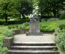 Laufen, Denkmal f�r die Kriegsopfer von 1914-18, am Aufgang zur St.Johannis-Kirche, Juli 2016 