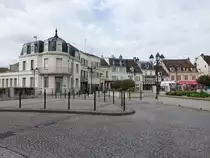 Dreux, H�user am Place Metezeau (11.07.2016)