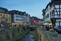 Bad M�nstereifel - Erft und Werther Stra�e in der Abendd�mmerung - 20.12.2016