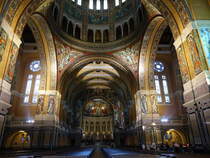 Lisieux, Chor der Basilika St. Therese (12.07.2016)