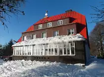 Große Eiszapfen an der Vitiška bouda (Wittichbaude) am Niklasberger Kreuz (Erzgebirgskamm Nähe Mikulov / Nordböhmen), 21.01.2017
