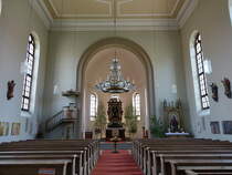 Wassermungenau, St. Andreas Kirche, erbaut von 1846 bis 1853 durch Leonhard Frtscher, barocker Hochaltar von 1712 (26.05.2016)