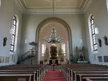 Wassermungenau, St. Andreas Kirche, erbaut von 1846 bis 1853 durch Leonhard F�rtscher, barocker Hochaltar von 1712 (26.05.2016)