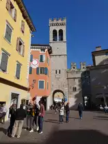 Torre Apponale am Piazza Cavour in Riva del Garda (07.10.2016)