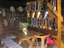 Inneneinrichtung der Alpe Scheidwang am Ende des Gunzesrieder Tals (Landkreis Oberallg�u - Sommer 2004)