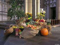 St. Lamberti Gladbeck (Kreis Recklinghausen, NRW) - dekoriert fr die Erntedank-Feier (Oktober 2004)