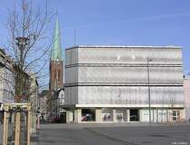 Peek & Cloppenburg an der Horster Strae in Gladbeck (Kreis RE, NRW, Februar 2005)