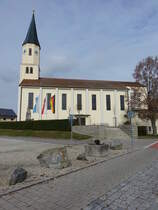 Leiblfing, Pfarrkirche Maria Himmelfahrt, Kirchturm von 1847, Langhaus neu erbaut von 1959 bis 1960 (13.11.2016)
