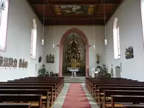 Baldersheim, kath. St. Georg Kirche, Chorturmkirche, Saalbau mit eingezogenem Chor und Chorturm mit Spitzhelm, erbaut von 1609 bis 1616 (27.11.2016)