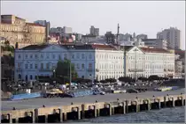 Lissabon. Das Bahnhofsgeb�ude Santa Apolonia in der Alfama. 21.04.2017